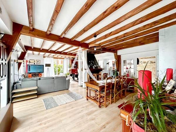 Maison Bois D Arcy 8 pièces 143 m2