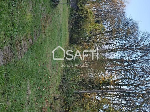 Terrain de 1 268 m2 constructible