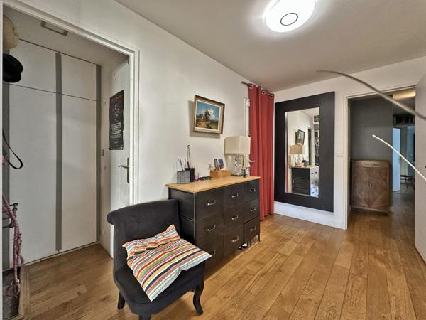 Nanterre (92000) Nanterre Préfecture Parc André Malraux : Appartement de 5 pièces sur 102 m² + balcons + cave + box fermé