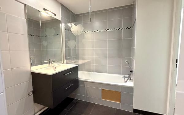 Appartement à louer    4 pièces • 84,76 m2 Joinville-le-Pont