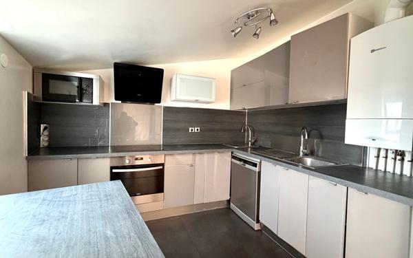 Appartement à louer    4 pièces • 84,76 m2 Joinville-le-Pont