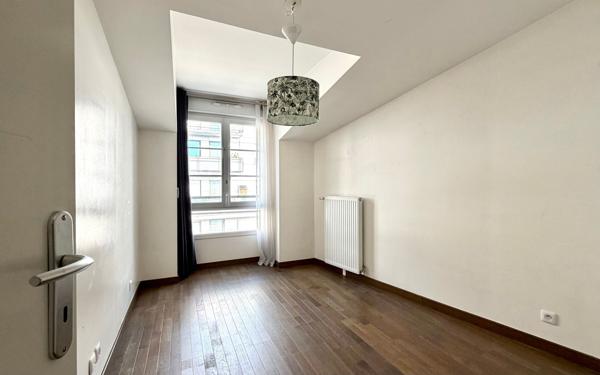 Appartement à louer    4 pièces • 84,76 m2 Joinville-le-Pont