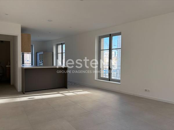 RARE À LA VENTE - MAISON - VUE MEUSE - TOIT TERRASSE - PARKING