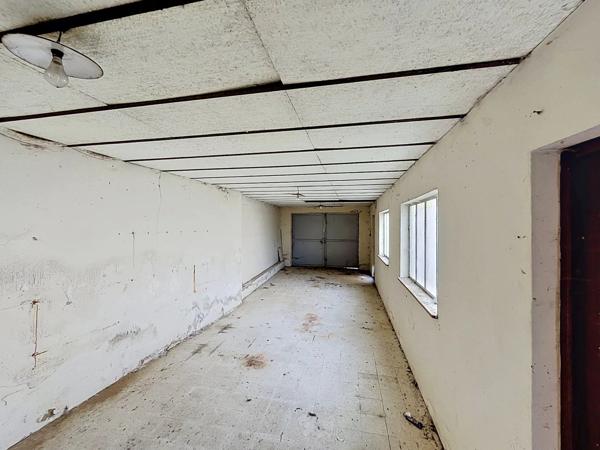 Vente                                                      Maison
                        
                     8 pièces                      149 m2                     à Pierrepont