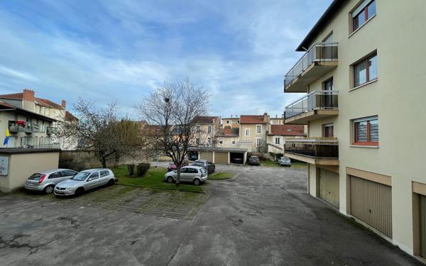 Appartement à louer    2 pièces • 53 m2 Limoges