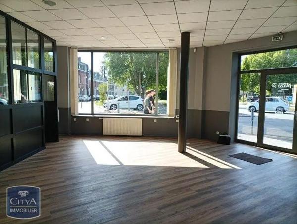 Location local commercial 130m²