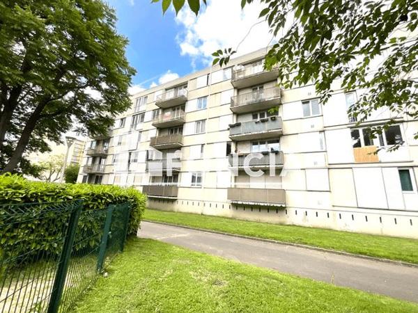 Appartement 4 pièces T4 F4 68 m² à Rosny-sous-bois 93110 à vendre