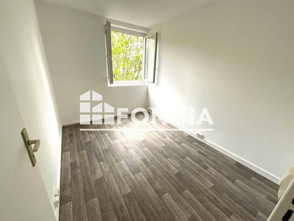 Appartement 4 pièces T4 F4 68 m² à Rosny-sous-bois 93110 à vendre