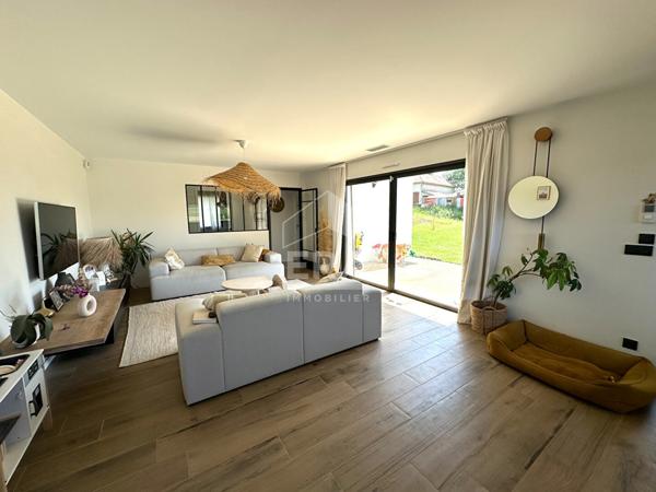 Maison contemporaine 5 pièces 131 m2