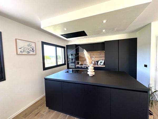Maison contemporaine 5 pièces 131 m2