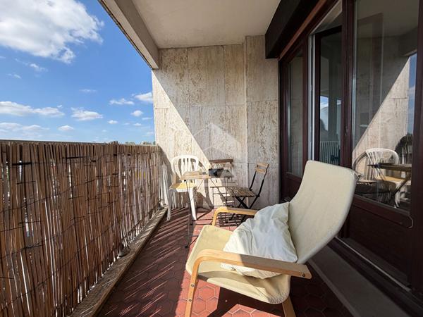 Boissière- Appartement Montreuil 2/3 pièces de 55 m² avec balcon, parking et cave