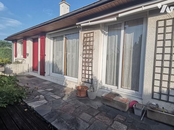 MONTFORT SUR MEU - Maison de 106 m² hab., sur sous-sol, 4 chambres et terrain de 532 m²