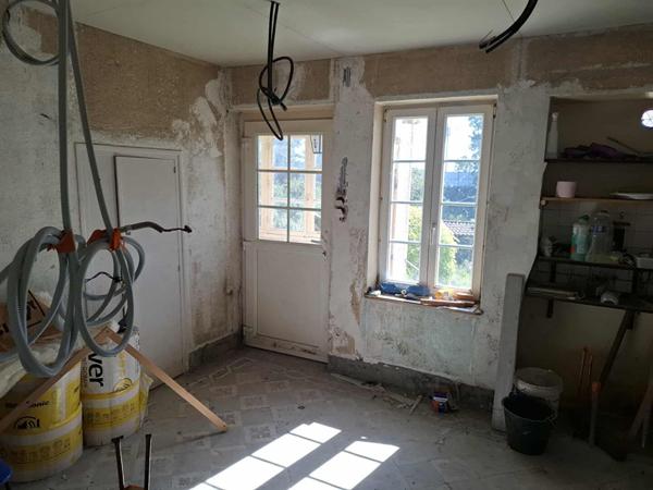 Maison à rénover Le Creusot 3 pièce(s) 68 m2 avec terrain 647m2