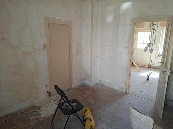 Maison à rénover Le Creusot 3 pièce(s) 68 m2 avec terrain 647m2