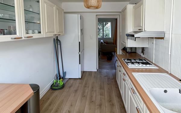 Appartement à louer    4 pièces • 64,38 m2 Lyon 8