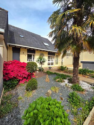 Maison à FOUGERES, 35300 - 4 pièces 97m²