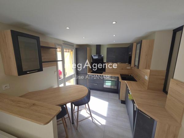 Maison à FOUGERES, 35300 - 4 pièces 97m²