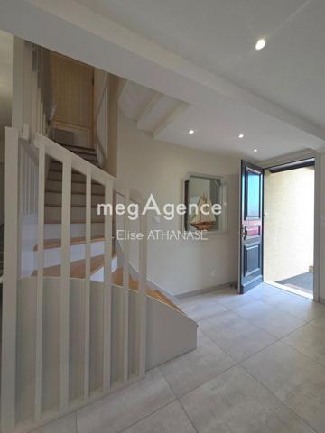 Maison à FOUGERES, 35300 - 4 pièces 97m²
