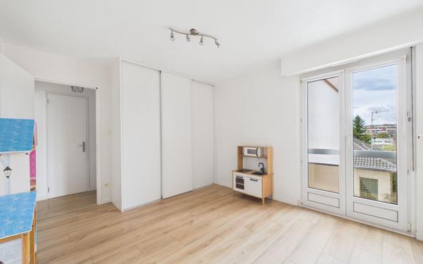 Appartement à vendre    3 pièces • 72,92 m2 Illkirch-Graffenstaden