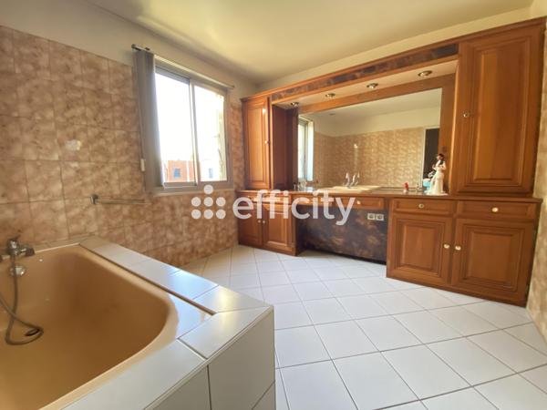 Maison 5 pièces - 136 m² Bien prestige