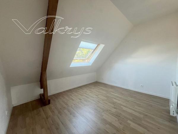 Maison proche mer et commodités à pied -7P-1000m2 zone U