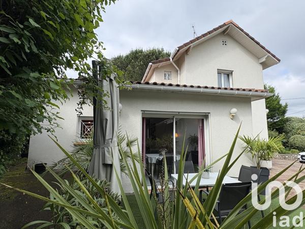 House for sale 4 rooms 105 m² Bon-Encontre