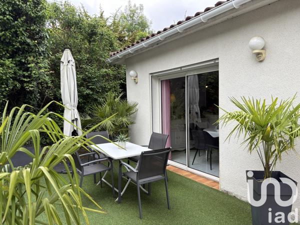 House for sale 4 rooms 105 m² Bon-Encontre