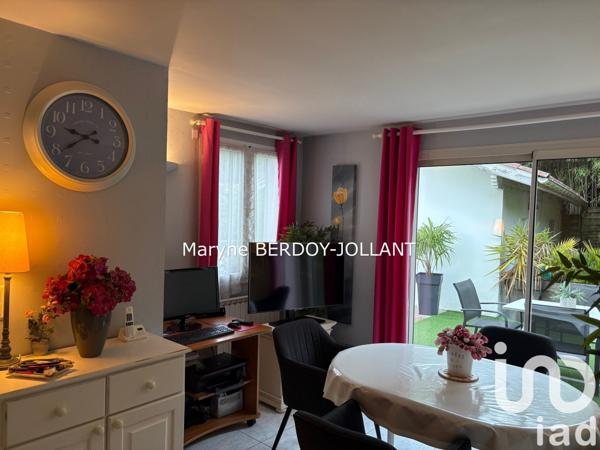 House for sale 4 rooms 105 m² Bon-Encontre