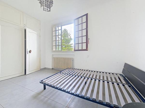 Maison  5 pièce(s) 150 m2