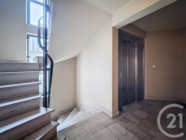 Appartement F3 à vendre  3 pièces - 67 m2 CHAUMONT - 52