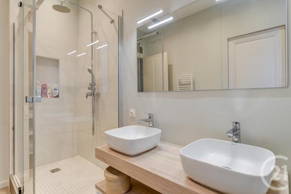 Appartement F2 à vendre  2 pièces - 62,06 m2 LYON - 69005