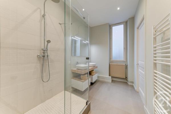 Appartement F2 à vendre  2 pièces - 62,06 m2 LYON - 69005