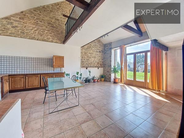 Alrance (12430) Maison de 130 m² 4 CH 5P avec terrain + Grange + Possibilité Gites/Chambres d'hôtes