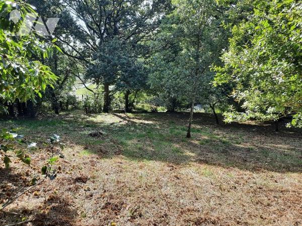 Terrain à bâtir 1888 m²