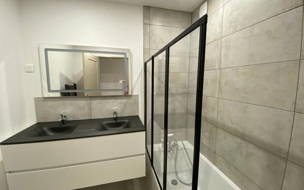 Appartement à louer    2 pièces • 56,98 m2 Villeneuve-Loubet