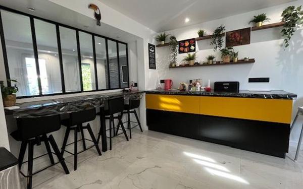 Maison à vendre    6 pièces •  Courcouronnes