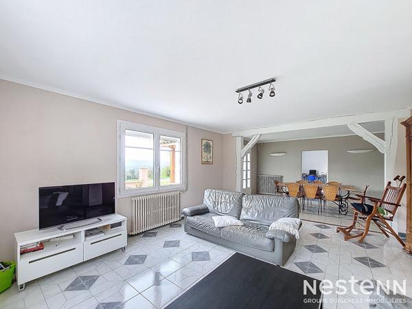 A Vendre Maison de 210 m² avec dépendances, garage et parc arboré de plus de 3700 m² à Gazaupouy