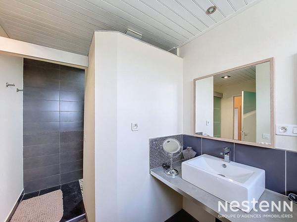 A Vendre Maison de 210 m² avec dépendances, garage et parc arboré de plus de 3700 m² à Gazaupouy