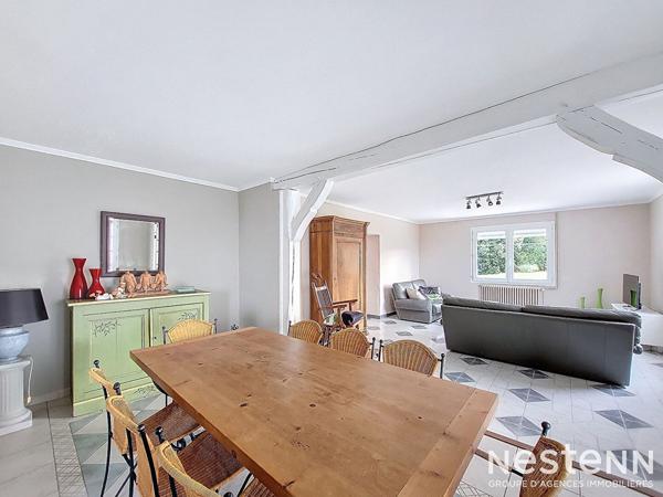 A Vendre Maison de 210 m² avec dépendances, garage et parc arboré de plus de 3700 m² à Gazaupouy