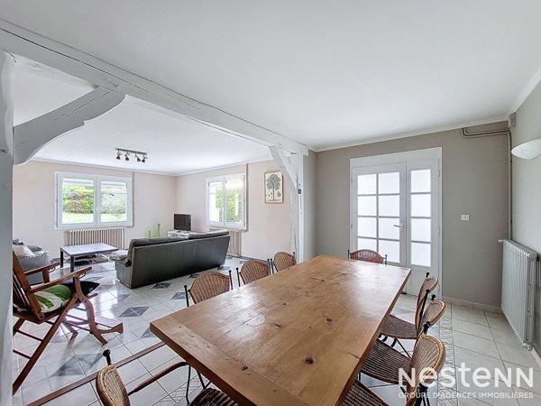 A Vendre Maison de 210 m² avec dépendances, garage et parc arboré de plus de 3700 m² à Gazaupouy