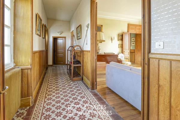 Maison de maître et dépendances dans un écrin de nature préservé