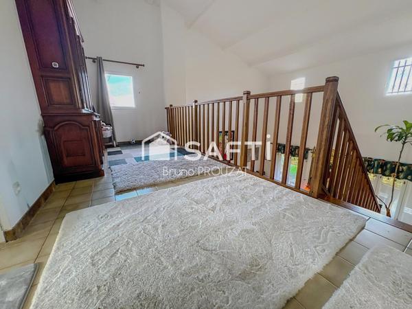 Maison de ville avec vie de plain-pied possible