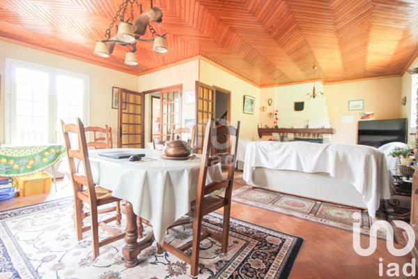 Maison à vendre 4 pièces 161 m² Saint-Affrique