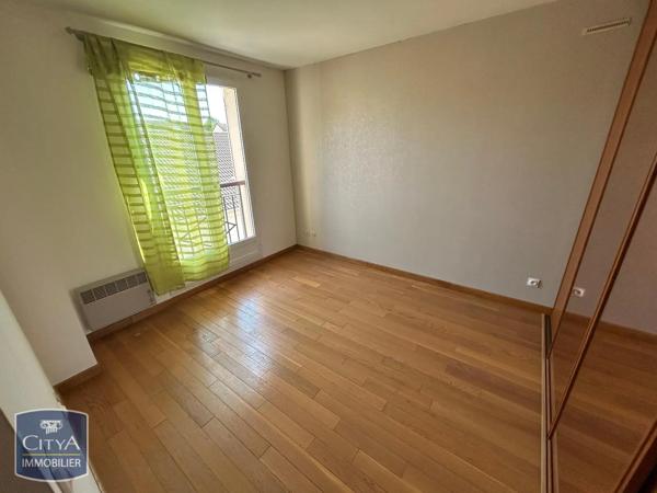 Appartement à louer 3 pièces 64.03m² Voisins-le-Bretonneux (78960)