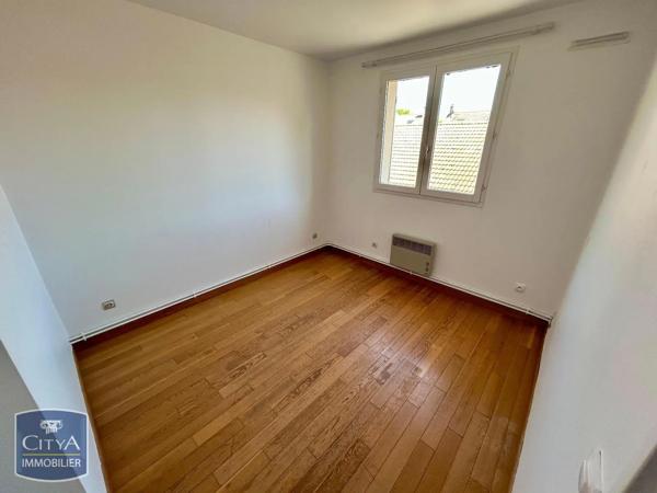 Appartement à louer 3 pièces 64.03m² Voisins-le-Bretonneux (78960)