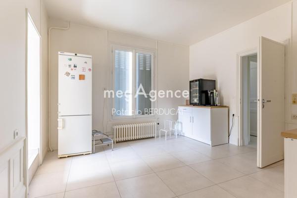 Maison à LE PERREUX-SUR-MARNE, 94170 - 13 pièces 250m²