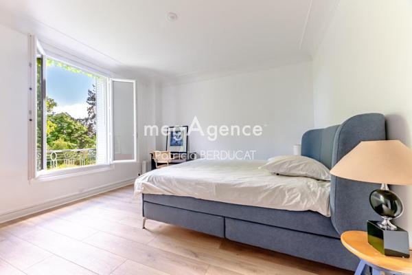 Maison à LE PERREUX-SUR-MARNE, 94170 - 13 pièces 250m²