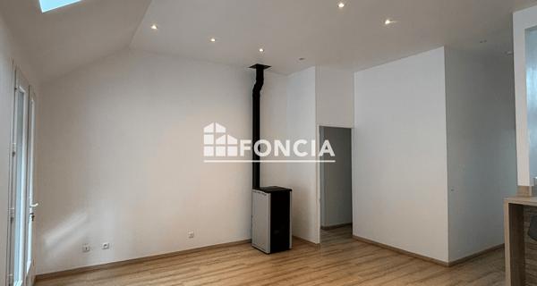 Location Maison 3 pièces 84.1 m² - ÉTampes 91150