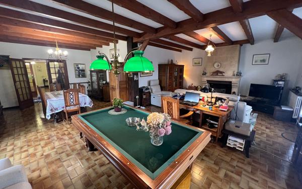 Maison à vendre    5 pièces • 192,39 m2 Mérignac