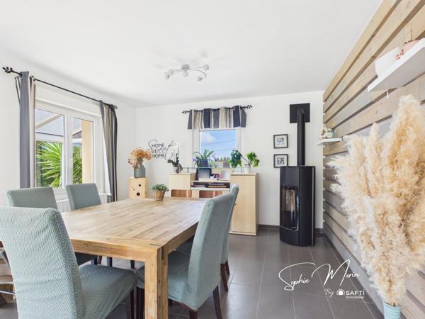 Maison familiale avec jardin à proximité du bourg et du littoral